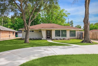 5259 Willowbend Blvd, Houston, TX 77096