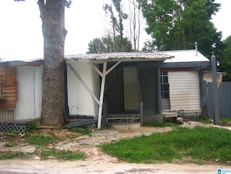 504 Adams St, Clanton, AL 35045