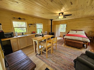 839 Loon Rd, Two Harbors, MN 55616