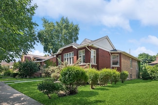 3622 N Avers Ave, Chicago, IL 60618