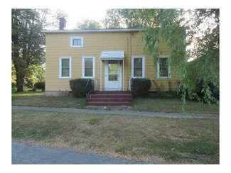 522 Orient St, Medina, NY 14103