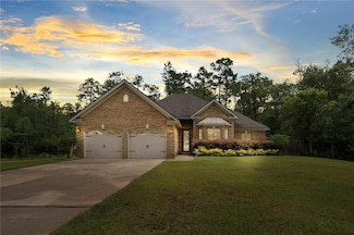 5522 Travellers Ct, Satsuma, AL 36572
