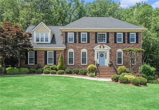 751 Yorkshire Place SW, Lilburn, GA 30047