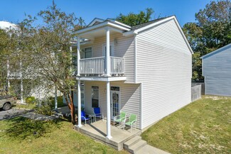 1289 Century Oaks Dr, Gulfport, MS 39507