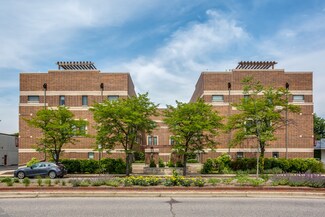 6523 N Lincoln Ave, Lincolnwood, IL 60712