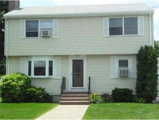 147 Park St, Stoneham, MA 02180