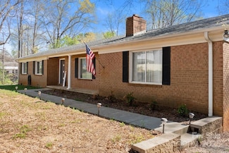 129 Saddle Rd, Mooresville, NC 28115