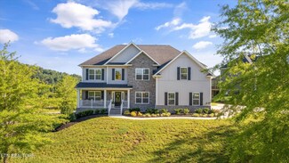 110 Pineberry Rd E, Oak Ridge, TN 37830