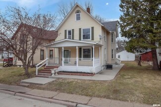 1408 12th St, Moline, IL 61265