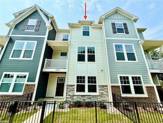 1054 Butte Ln, Chesapeake, VA 23320