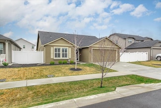 208 S Lawson St, Airway Heights, WA 99001