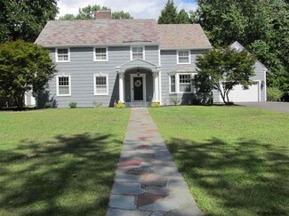 22 Garrison Rd, Queensbury, NY 12804