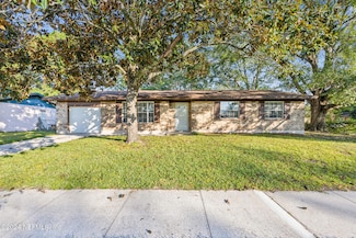 8305 Axson St, Jacksonville, FL 32221