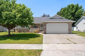 3560 Stonehaven Dr, Ammon, ID 83406