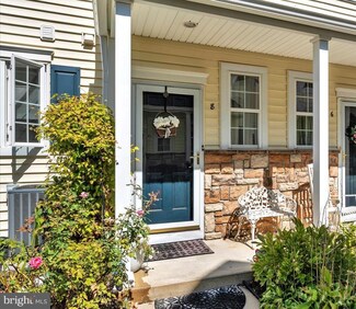 8 Pelican Place Unit A8, West Deptford, NJ 08086