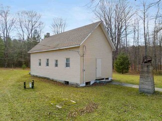 1442 E Sturgeon Bay Trail, Levering, MI 49755