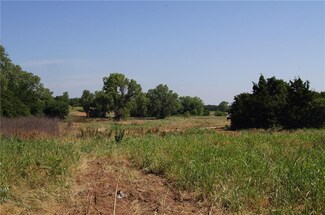 10625 E Wilshire Blvd, Spencer, OK 73084
