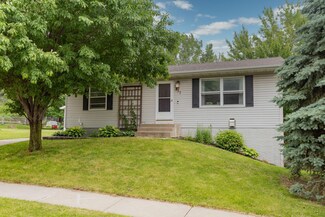 837 41st Ave NW, Rochester, MN 55901