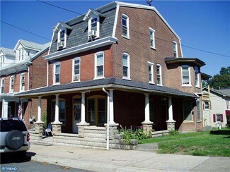 911 Queen St, Pottstown, PA 19464