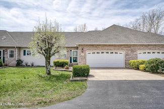 111 Santee Ct, Crossville, TN 38572