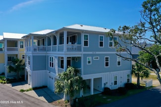 233 Red Lewis Dr, Kure Beach, NC 28449