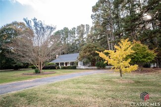 215 Tim Ln, Athens, GA 30601