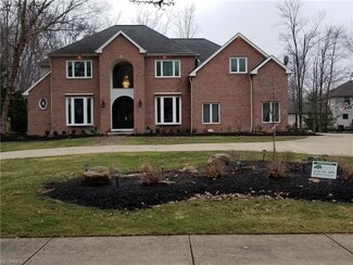 6396 Pebblecreek Dr, Independence, OH 44131