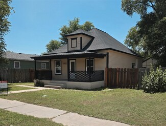 903 N 12th St, Garden City, KS 67846