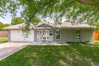 1233 Larkspur Dr, Richardson, TX 75081