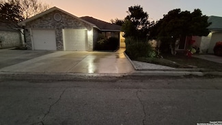 8515 Sir Galahad, San Antonio, TX 78240