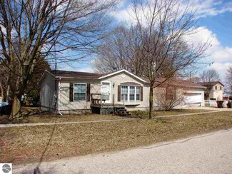 202 W Fulton St, Perrinton, MI 48871