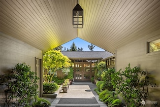 7702 88th Place SE, Mercer Island, WA 98040