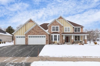 9215 Gateway Ln, Eden Prairie, MN 55347