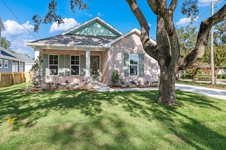 108 Meigs Dr, Shalimar, FL 32579