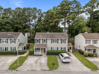 136 Lullwater Dr Unit B, Wilmington, NC 28403