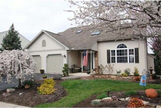 6 Rim View Ln, Reading, PA 19607