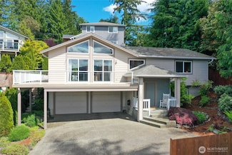 1402 Eastlake Dr, Bremerton, WA 98312