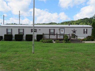 7805 Old River Rd, Philo, OH 43771