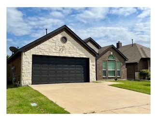 509 Trailblazer Rd, Forney, TX 75126