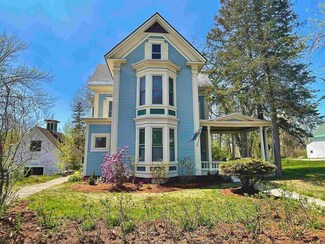17 Prospect St, Lancaster, NH 03584