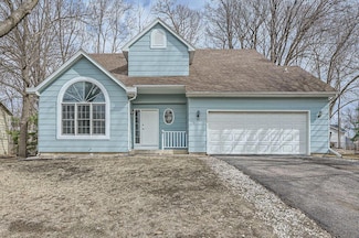 5298 S Park Dr, Savage, MN 55378