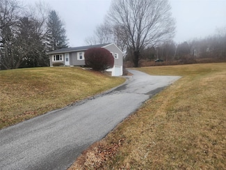 34 Prospect Ave, Amenia, NY 12501