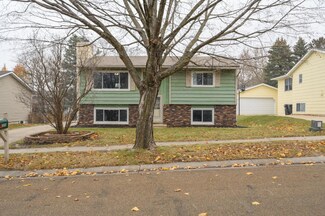 725 31st St NE, Rochester, MN 55906