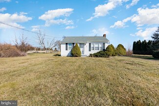 17209 Falls Rd, Upperco, MD 21155