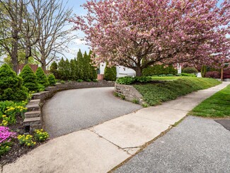 36 Stark St, Nashua, NH 03064