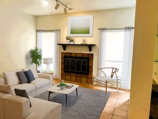 1818 Augusta Dr Unit 21, Houston, TX 77057