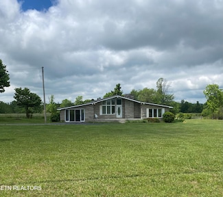 1039 Old Martha Washington Rd, Clarkrange, TN 38553