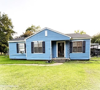 2 Oakwood Ln, Natchez, MS 39120