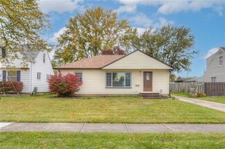6318 Leslie Dr, Brookpark, OH 44142