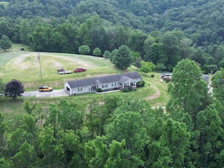 1858 Long Ridge Rd, Elkview, WV 25071